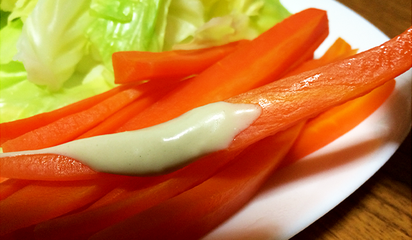 おしゃれな一皿に変わる「野菜が美味しい菜種ソース」を温野菜につけてみました。福岡県aiai